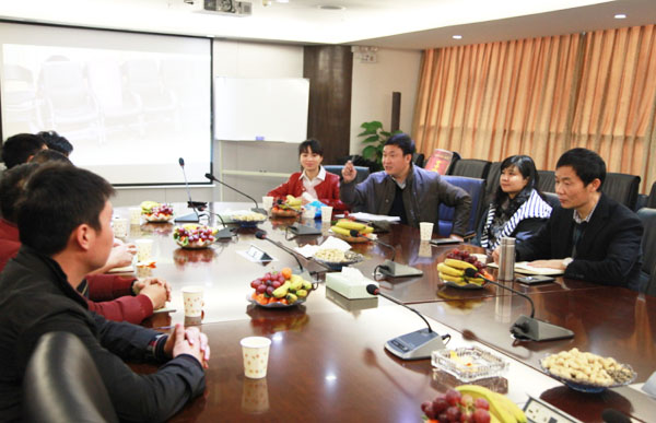 安全保卫部部长丁群生感谢退伍军人为王老吉大健康营销和安保一线做出的贡献